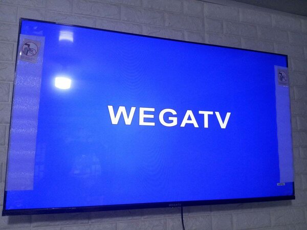 LED frameless 4k UHD android smart tvs