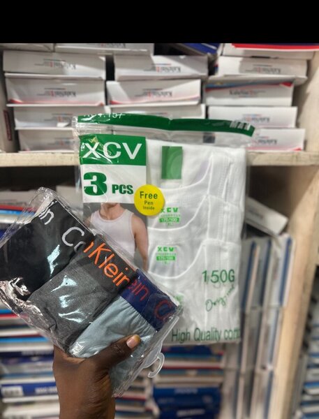 Lot de 3 boxers et debardeur