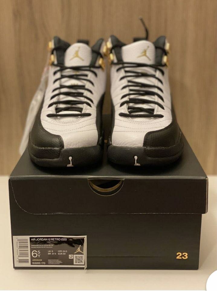 Nike Air Jordan Retro Royalty