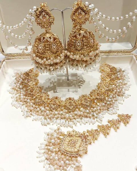 Beautiful kundan set