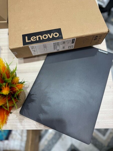 *Lenovo Ideapad* Intel Celeron