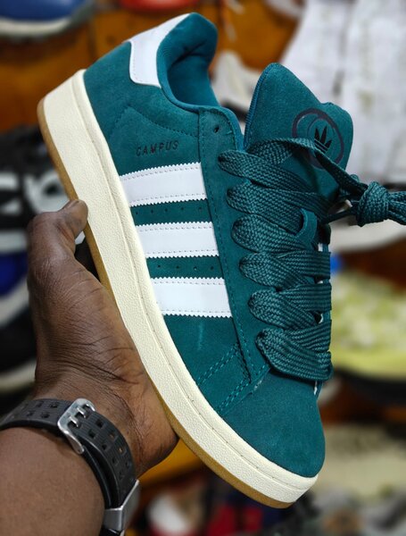 Chaussure Adidas campus