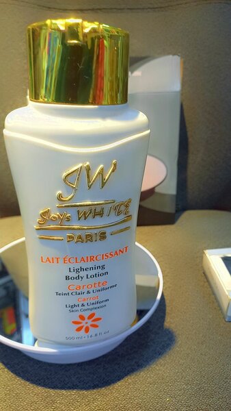 Hoys white lighting body lotion