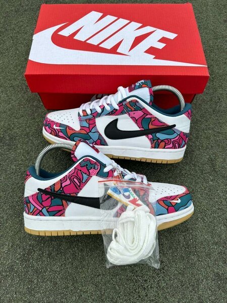 Nike Dunk Low Art Sneaker