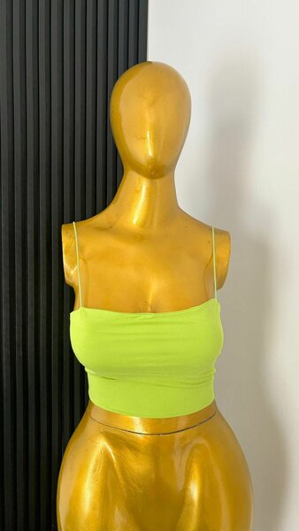 Top court à bretelles fines