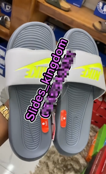 Men's Nike Flip-flops