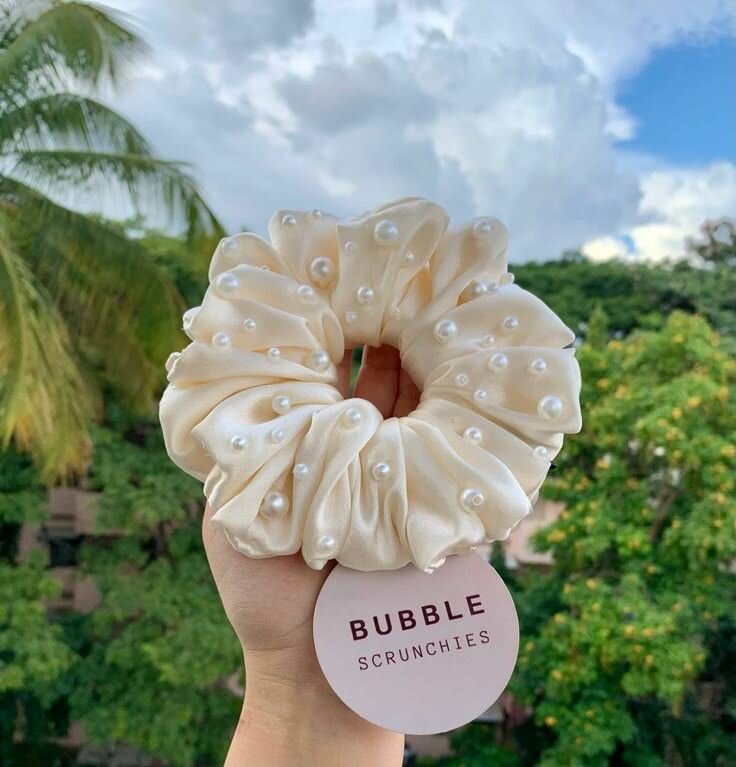 Chouchou Satin Perlé Élégant