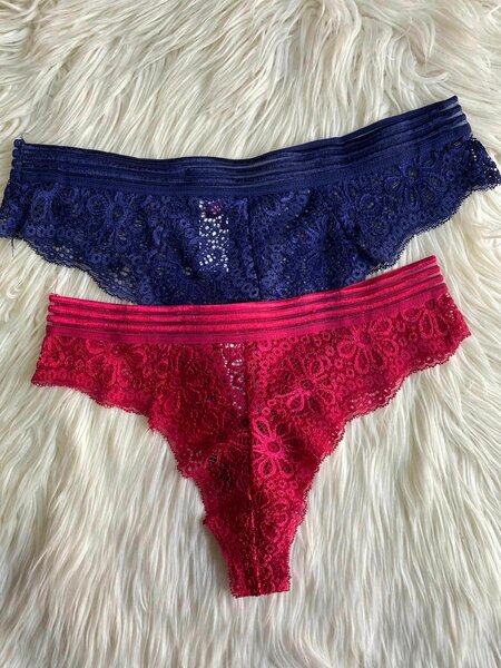 Strings et culottes pour femmes