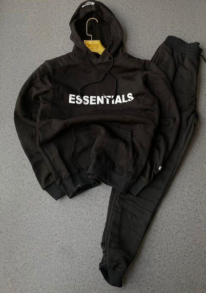 Essential tracksuit