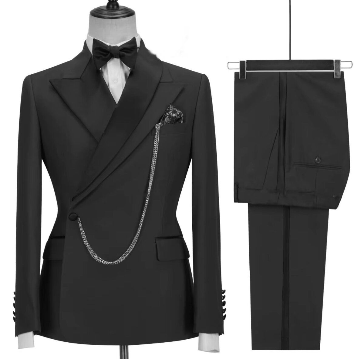 Costume de mariage élégant homme