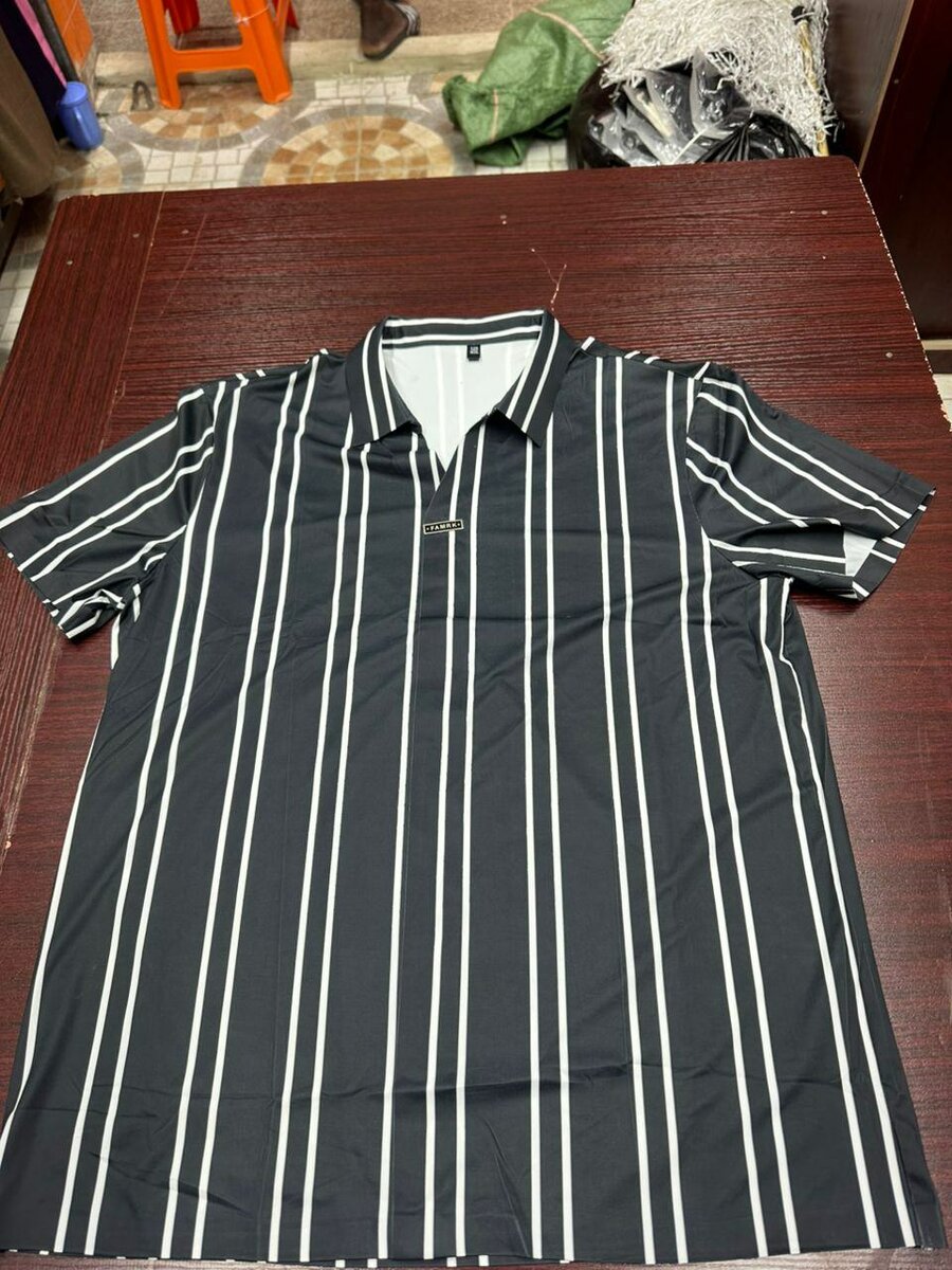 Polo rayé pour hommes