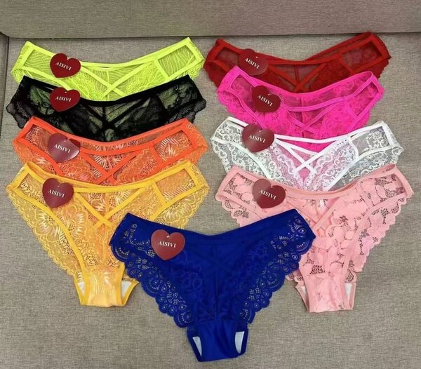 Ensemble de 12 sous-vêtements