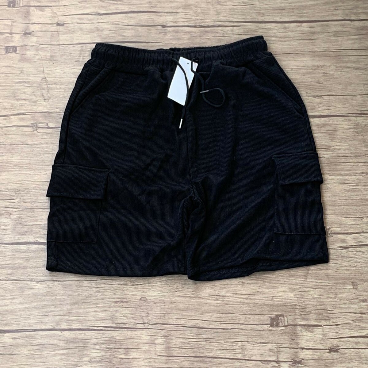 Side pocket shorts