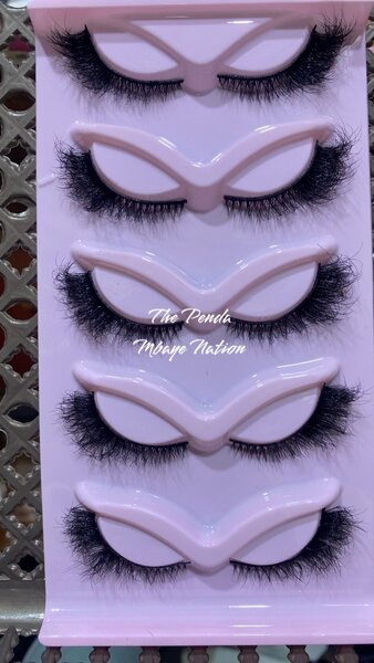 Faux cils yeux de biches