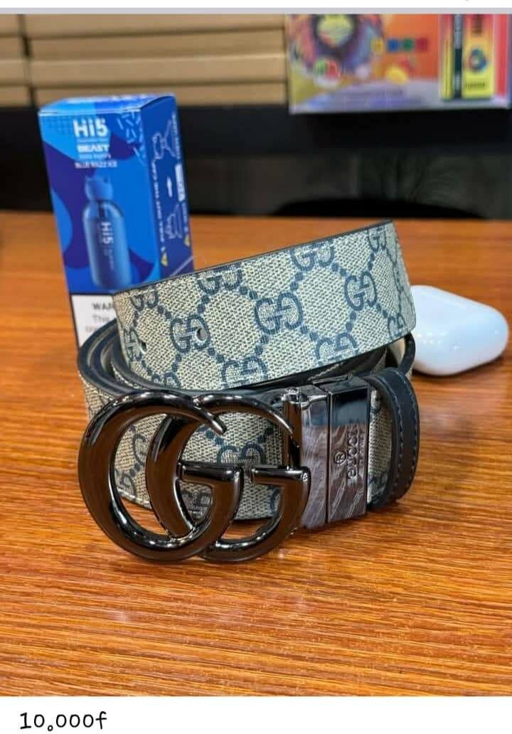 Ceinture à boucle double G élégante