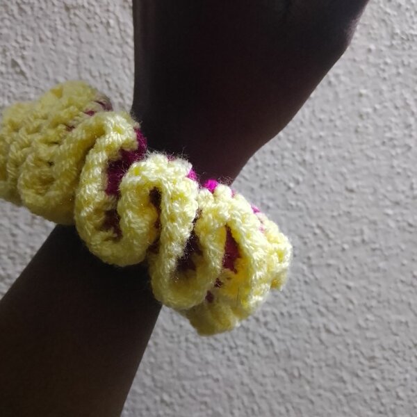 Chouchou Tricoté Jaune