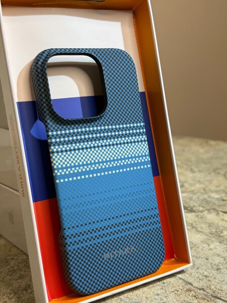 Карбоновые чехлы для всех моделей IPhone.  Чехлы от Pitaka