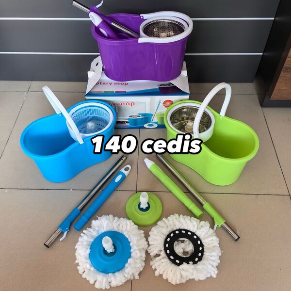 Mob bucket with mob stick