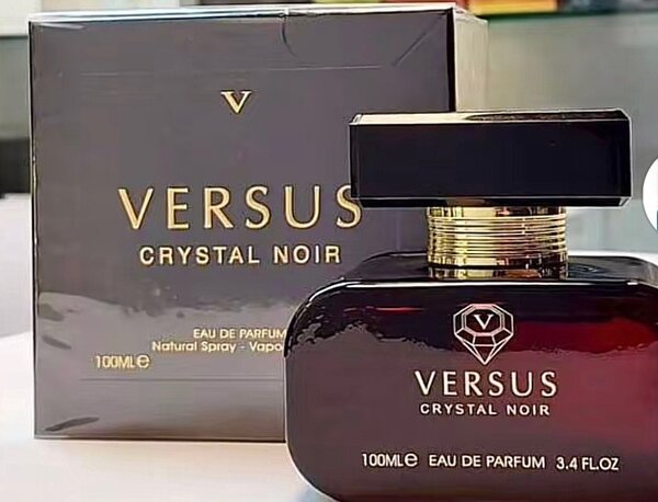 Parfum Versus Crystal Noir