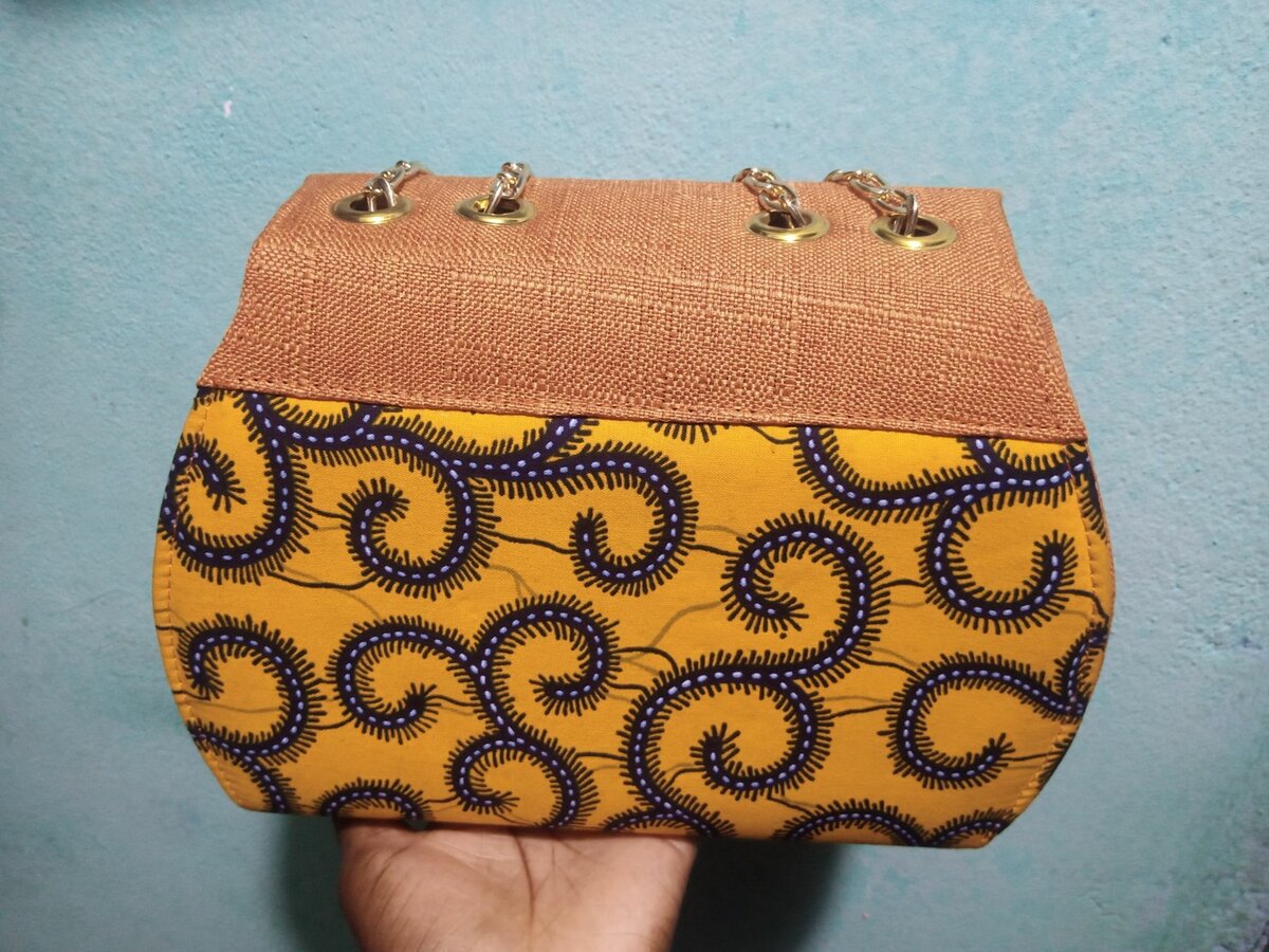 Sac à main en motifs de pagne 