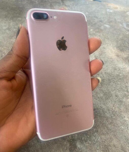 iPhone 7plus 128gb