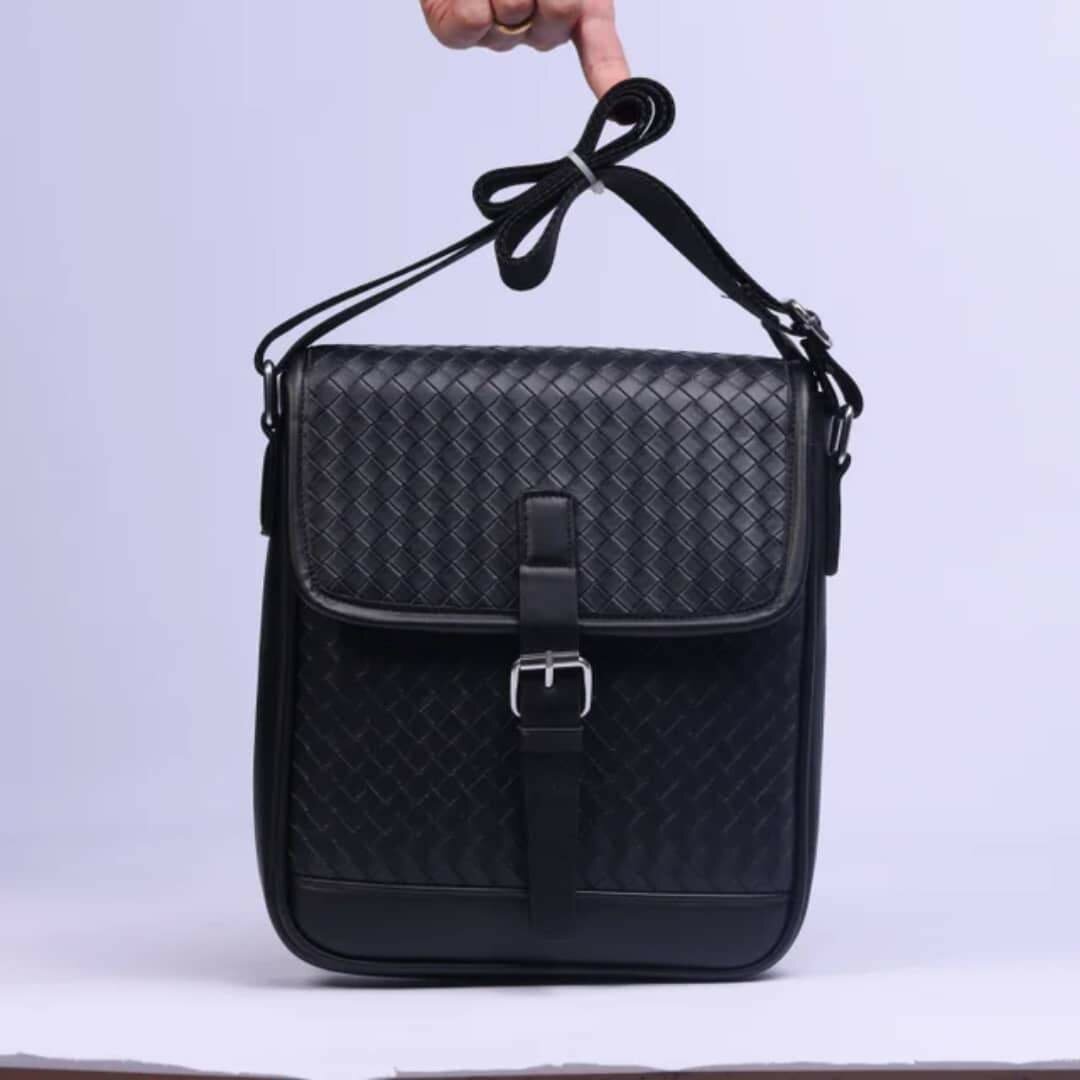 Sacoche en cuir tressé