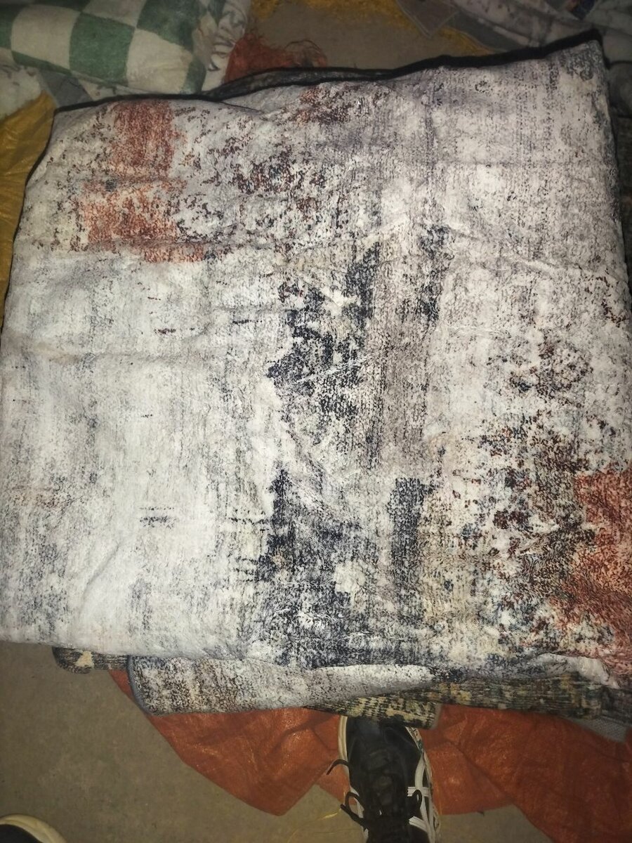 Thrift Rugs and carpets at affordable prices