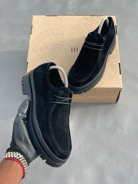 Chaussures en cuir robuste