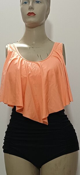 Maillot de bain élégant femme