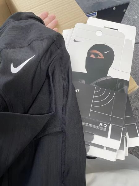 Nike Pro Therma-FIT Cagoule