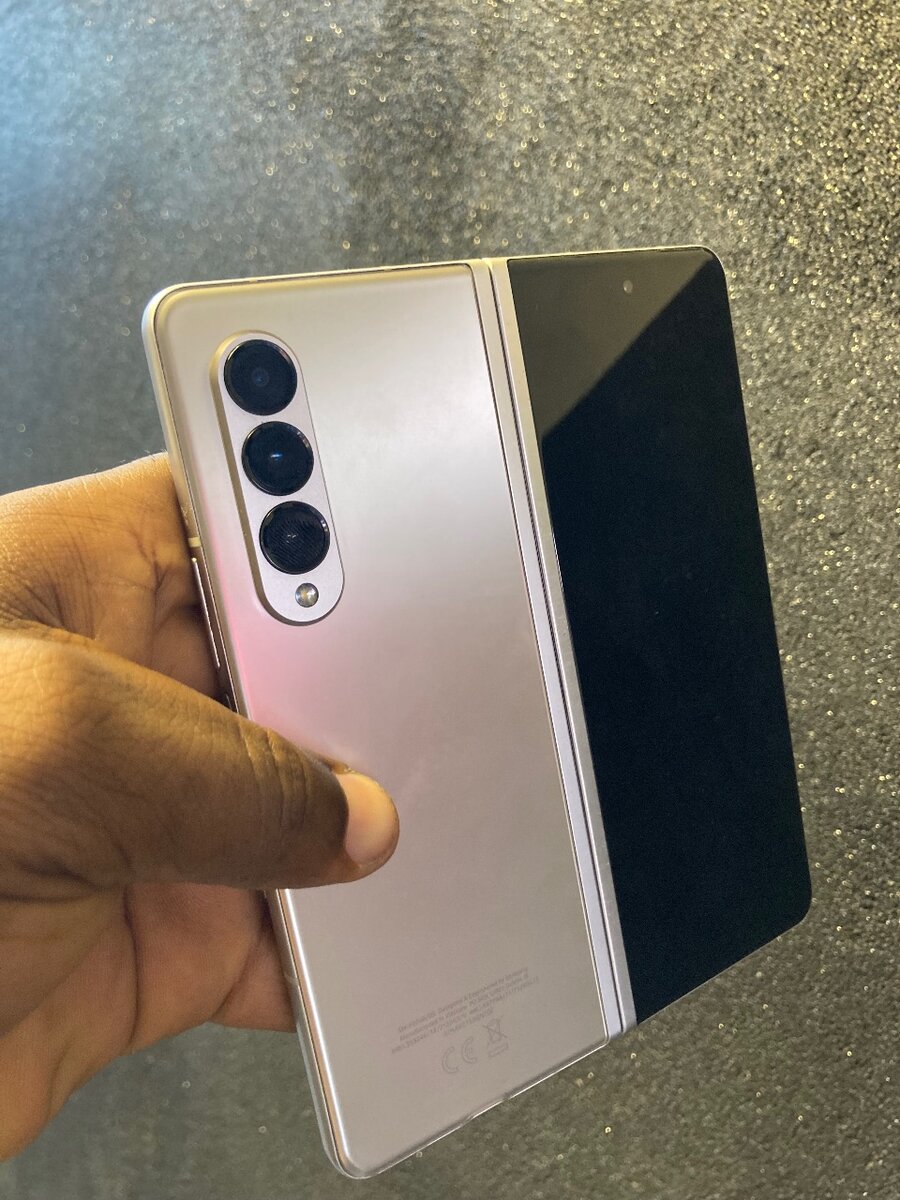 Samsung Galaxy Fold3