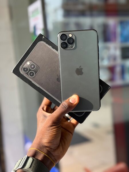 iPhone 11 Pro Max 64Gb