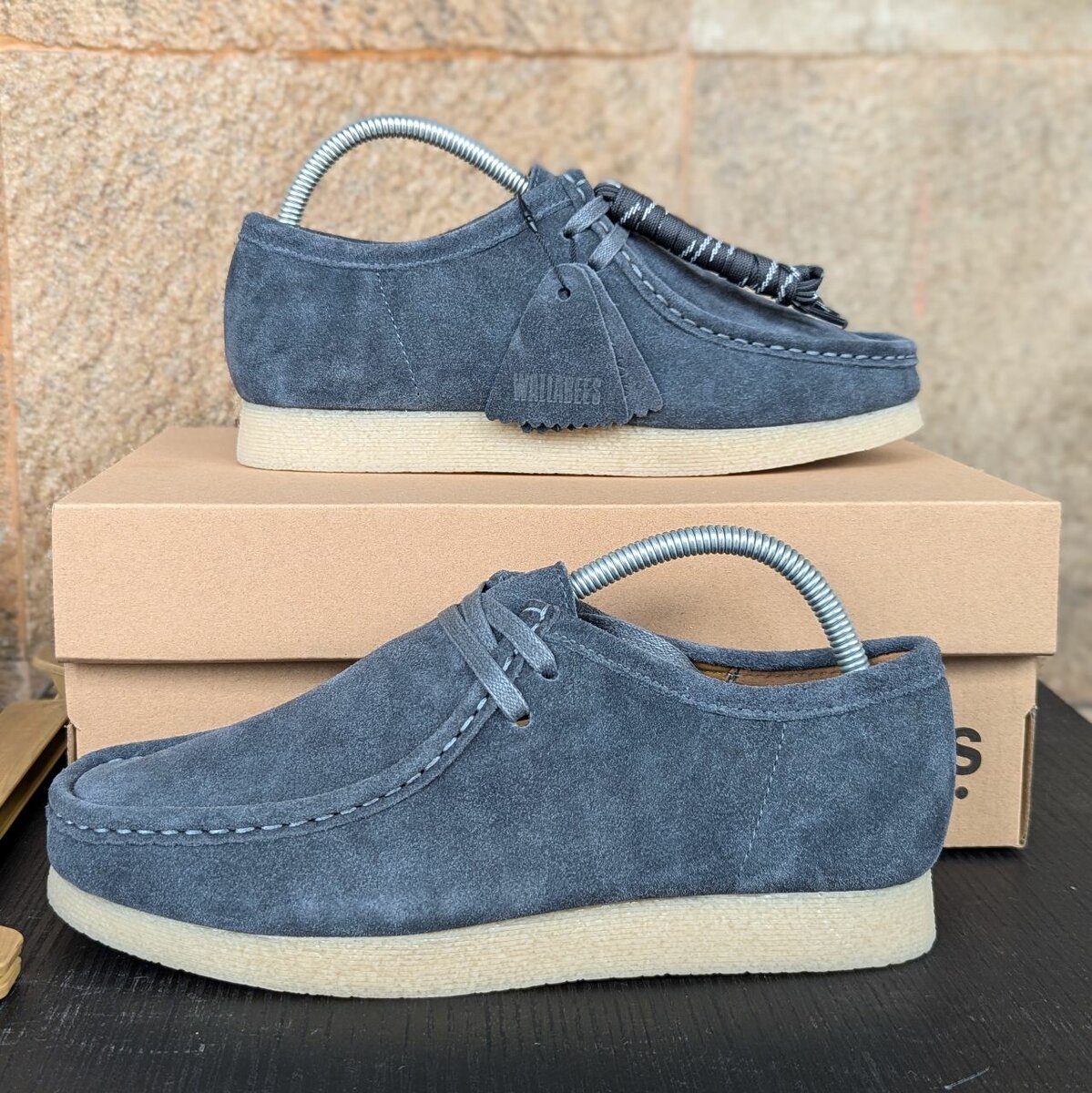 CLARKS WALLABEES ( ORIGINAL SUED) BOXED