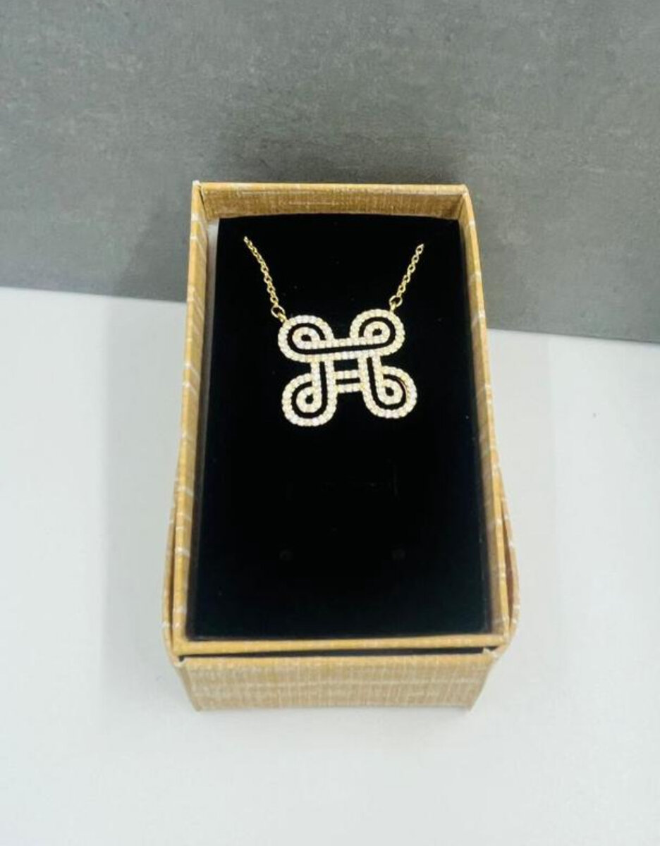 Collier Élégant en Cristaux