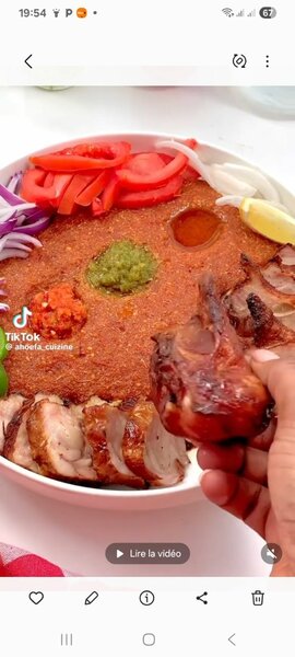 Couscous épicé avec viande grillée