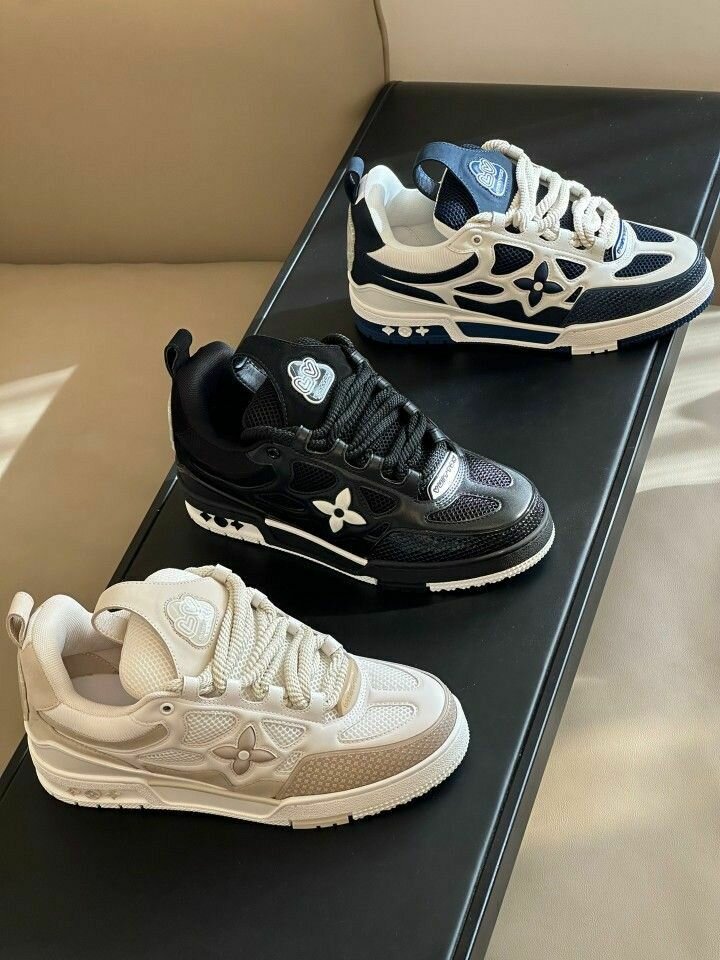 LUIS VUITTON LV STAKE