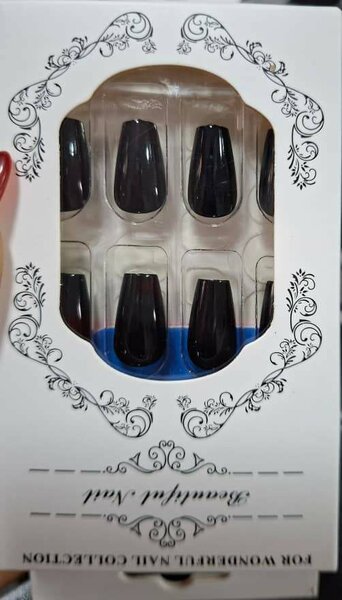 Ongles en acrylique élégants