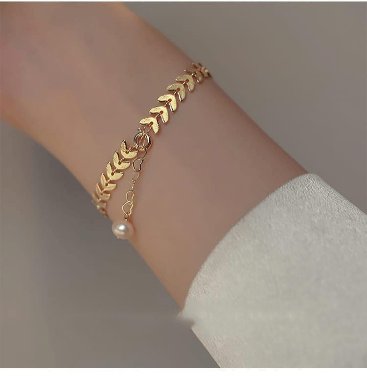 Pearl gold bracelet