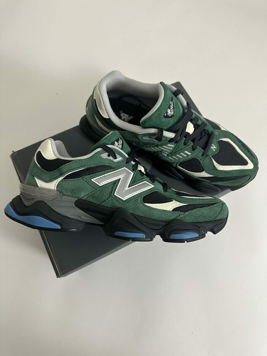 New Balance 9060s - Forest Green