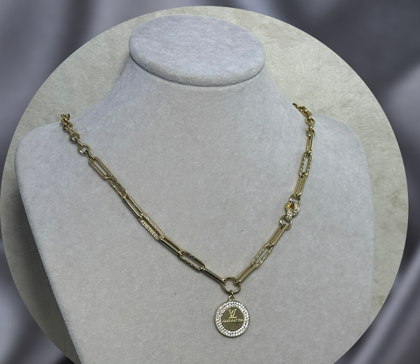 Золотая цепочка Louis Vuitton