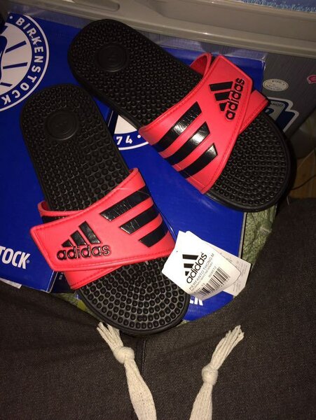 Adidas massager Red/black