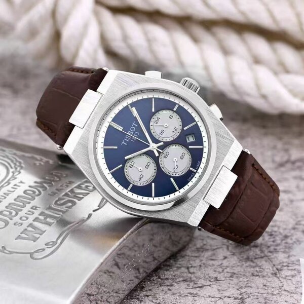 Montre Chronographe Élégante