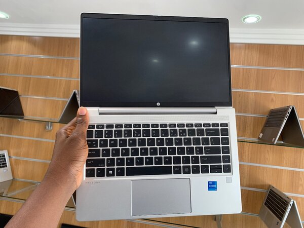 HP PROBOOK 640 G8