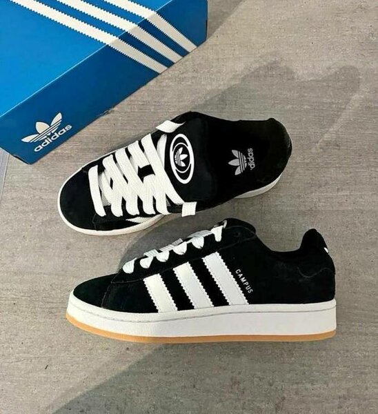 Chaussures de sport Adidas noires