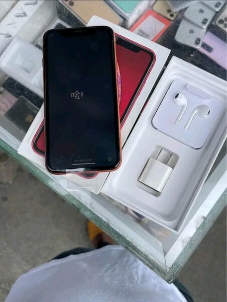 iPhone XR 64GB Orange