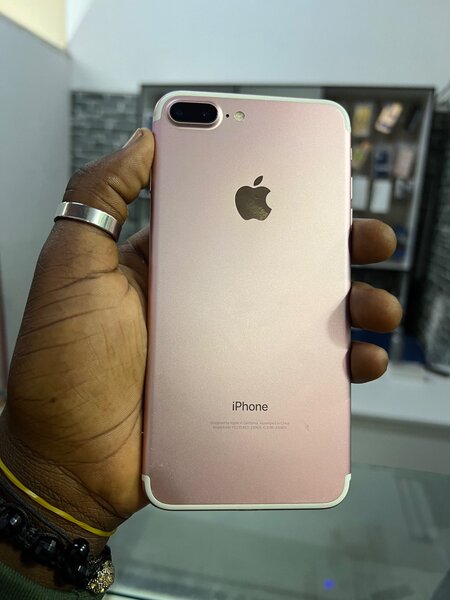 iPhone 7plus 128GB