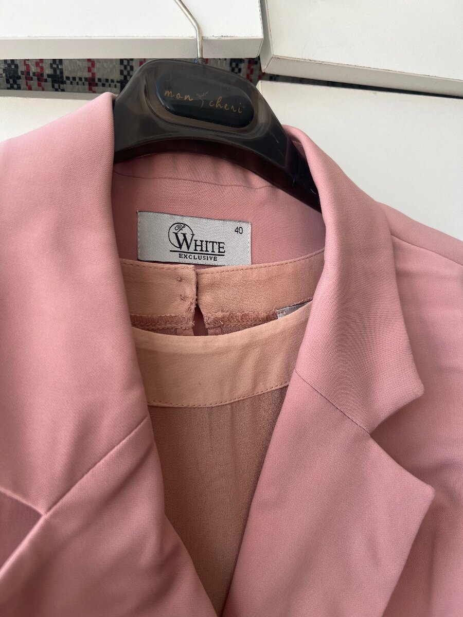 Жилет, платья