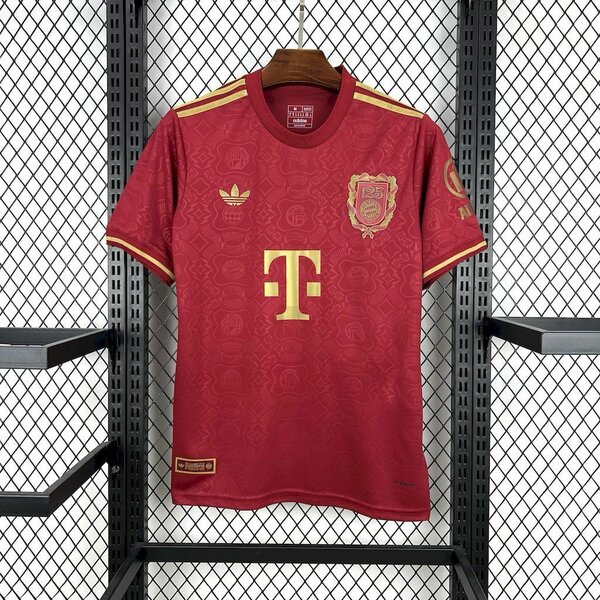 Maillot Bayern München spécial 125 ans