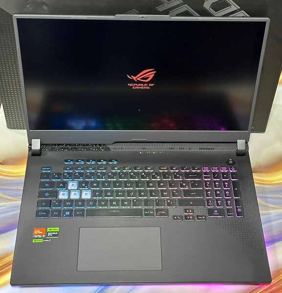ASUS ROG STRIX G713F 2023 RYZEN 9