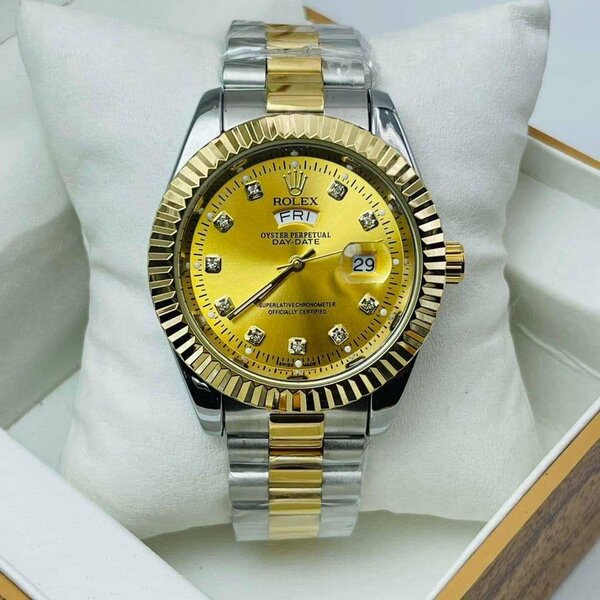 Montre de luxe en acier inoxydable